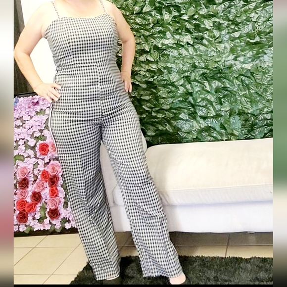 Wild Honey Pants - Jumpsuit women strapless various sizes of black and gray wide leg Zip lining